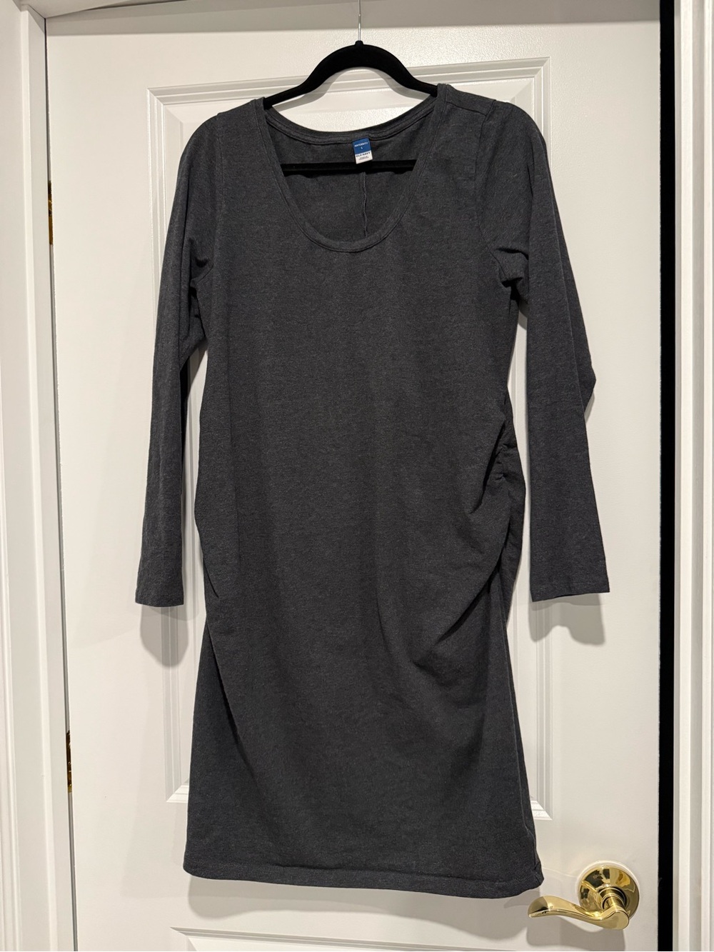 Maternity Old Navy Dark Gray Long Sleeve Scoop Neck Dress